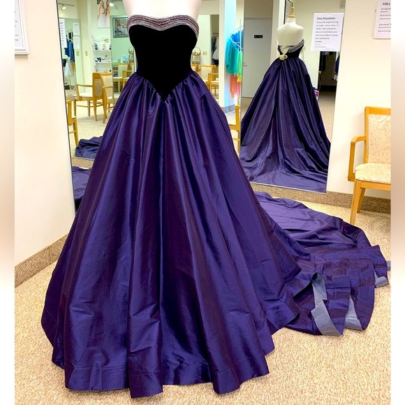 Mac Dugall Couture Pageant Gown - Picture 3 of 9